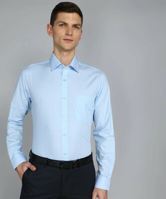 minimum 70% discount Raymond shirts