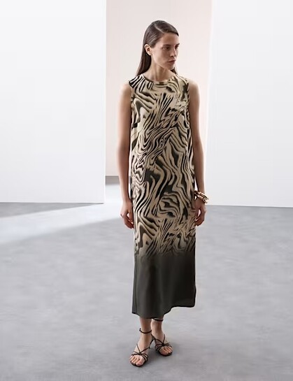 Mark And Spencer - upto 60% Off + Rs 1000 Off Discount