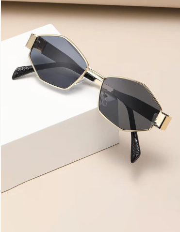 HAYDEN haiza Sunglasses with UV Protected Lens