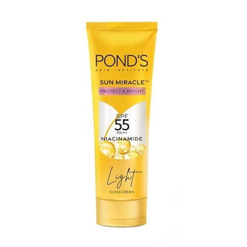 POND'S Serum boost sunscreen For All skin types prevent and fade dark patches with the power of SPF 55 and NIACINAMIDE-C Serum 100g