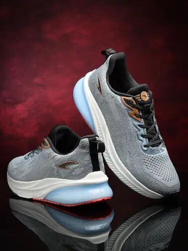 Upto 70% off on Asian Footwears  Myntra