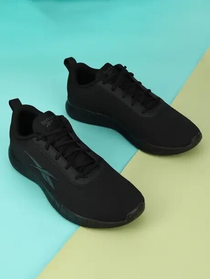 Upto 68% Off on Reebok shoes