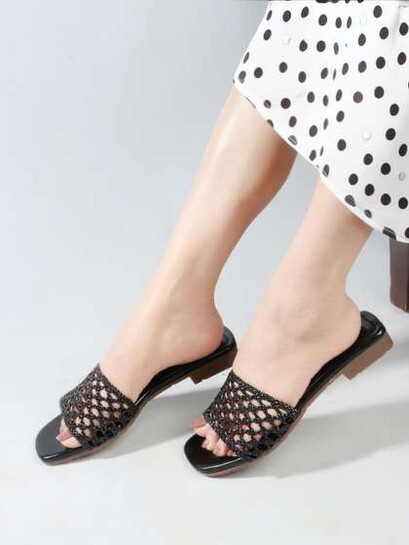Mast & Harbour footwear upto 85% off 