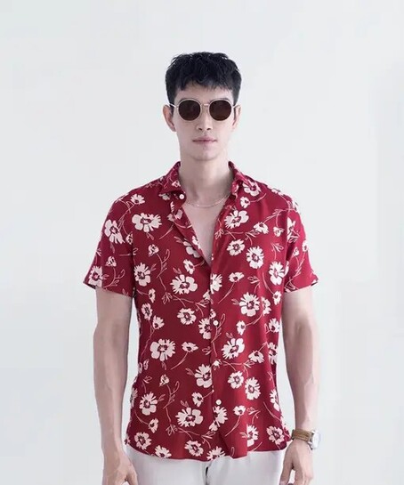 Up to 82% Off on Snitch Clothing 