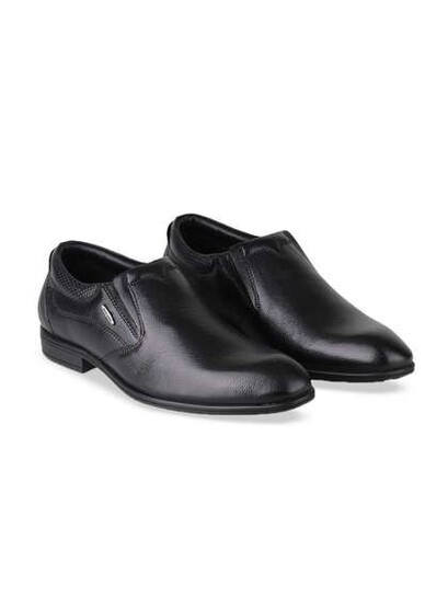 Up to 75% Off on Red Chief 