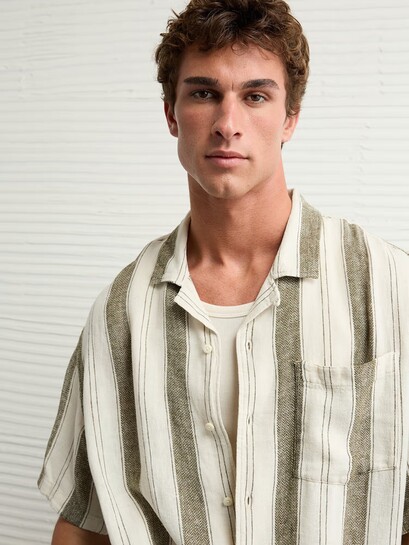 Upto 70% Off On American Eagle Clothing