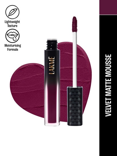 Lakme Xtraordin Airy Velvet Matte Lip Mousse Get a Free Lakme Golden Textured Pouch with orders above Rs 699