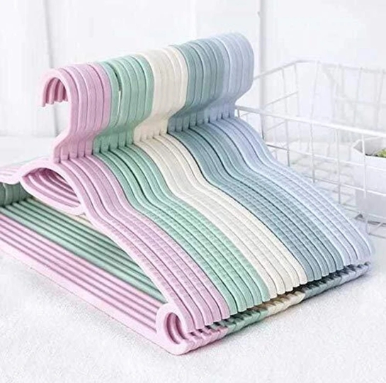 MadOverHangers Pack of 10 Hangers For Clothes (Multicolor)