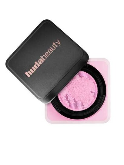 Flat 25% Off on Huda Beauty Products 