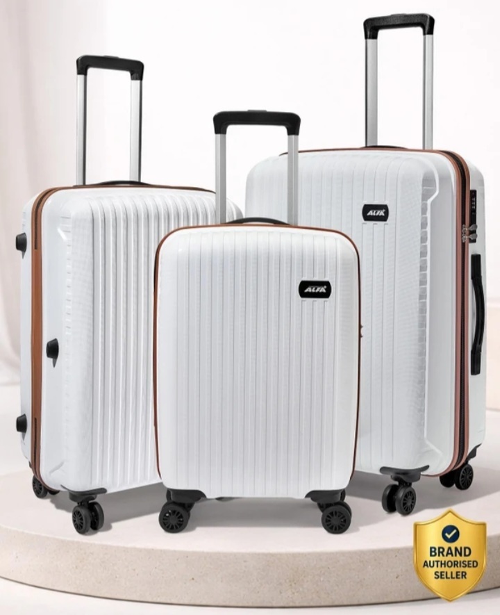 Alpha by VIP Hard body set of 3 luggage 8 wheels 54/66/76cm at Rs 3156
