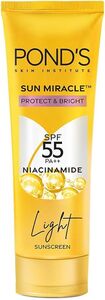 POND'S Serum boost sunscreen For All skin types prevent and fade dark patches with the power of SPF 55 and NIACINAMIDE-C Serum 100g

