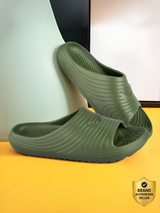 Red Tape footwear -up to 89 % off