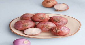 Instamart : Onion (Pyaaz) 1Kg at 23Rs